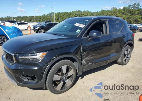 2020 Volvo Xc40 T4 Momentum z USA, uszkodzony, nr VIN YV4AC2HK0L2331213